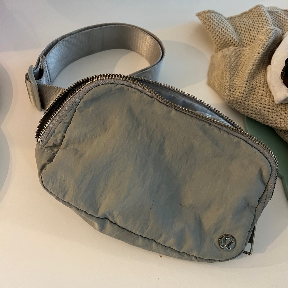 Lululemon belt bag